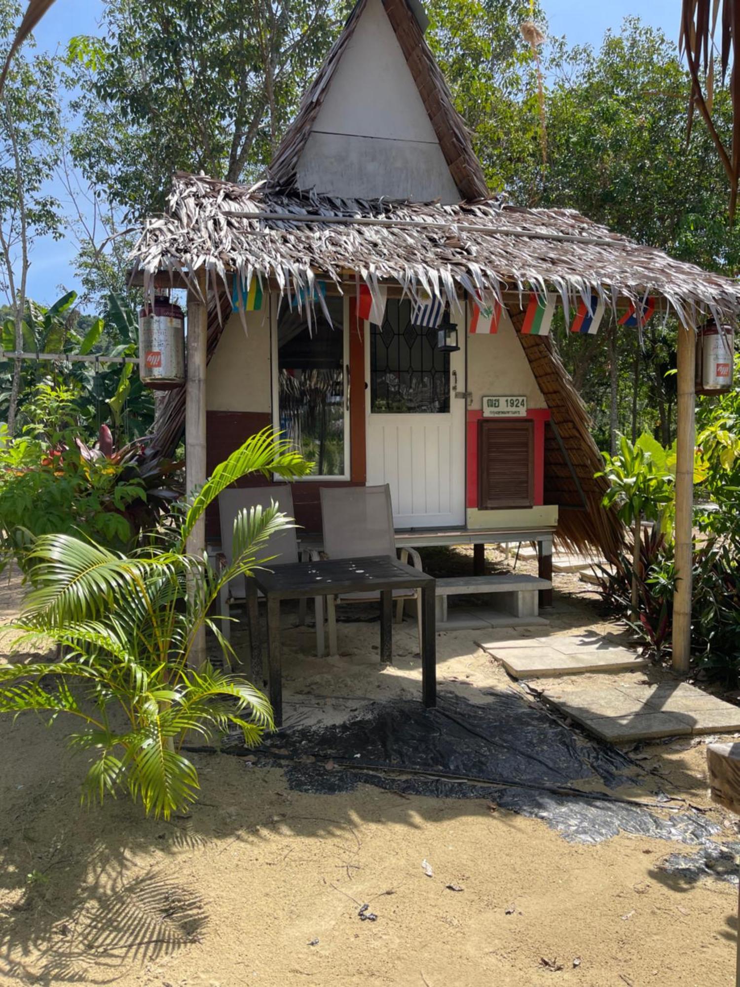 ホテル Phuketairportcamping Ban Bo Sai Klang エクステリア 写真