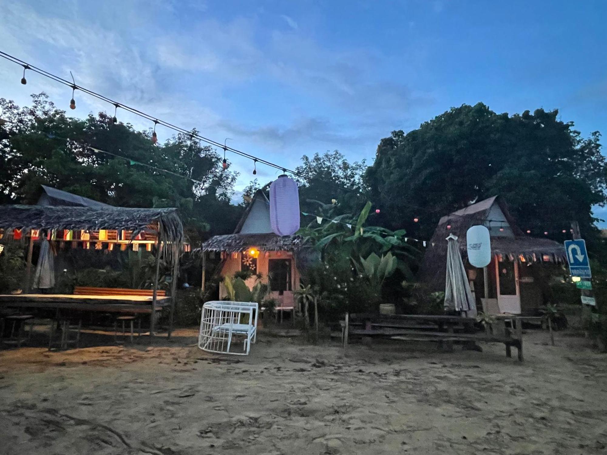 ホテル Phuketairportcamping Ban Bo Sai Klang エクステリア 写真